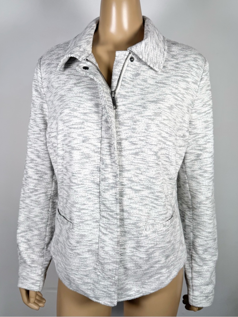 CAbi Women’s Size Large Style # 5102 Neo Jacket Marled Gray Knit